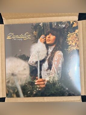 Ella Langley "Dandelion" Honey Bee Yellow Vinyl Signed/Autographed Insert